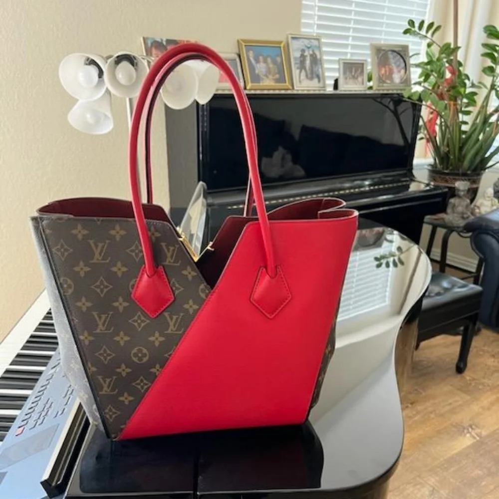 🔥 SALE 🔥 Authentic Louis Vuitton Monogram Canvas & Kimono Bag